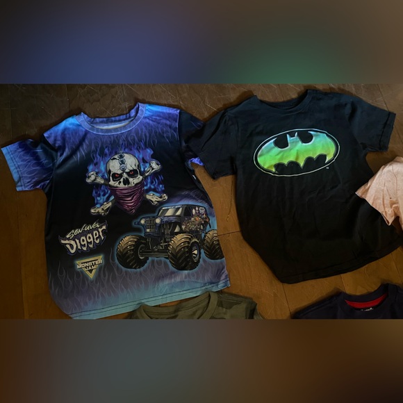 Kids Graphic T-Shirts - Assorted Colors - Picture 2 of 5